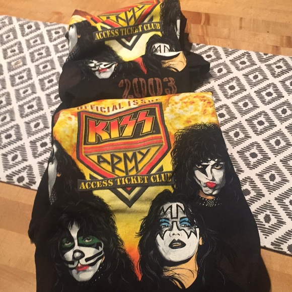 Kiss xl and 2xl Kiss in Vegas 2003 New - Picture 1 of 1